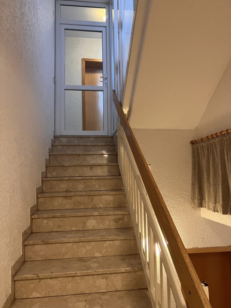 Zugang Büro 1.OG (2)
